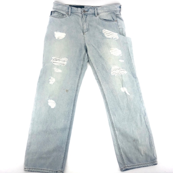 Rule The World Boutique Jeans Section - Picture 4 of 6